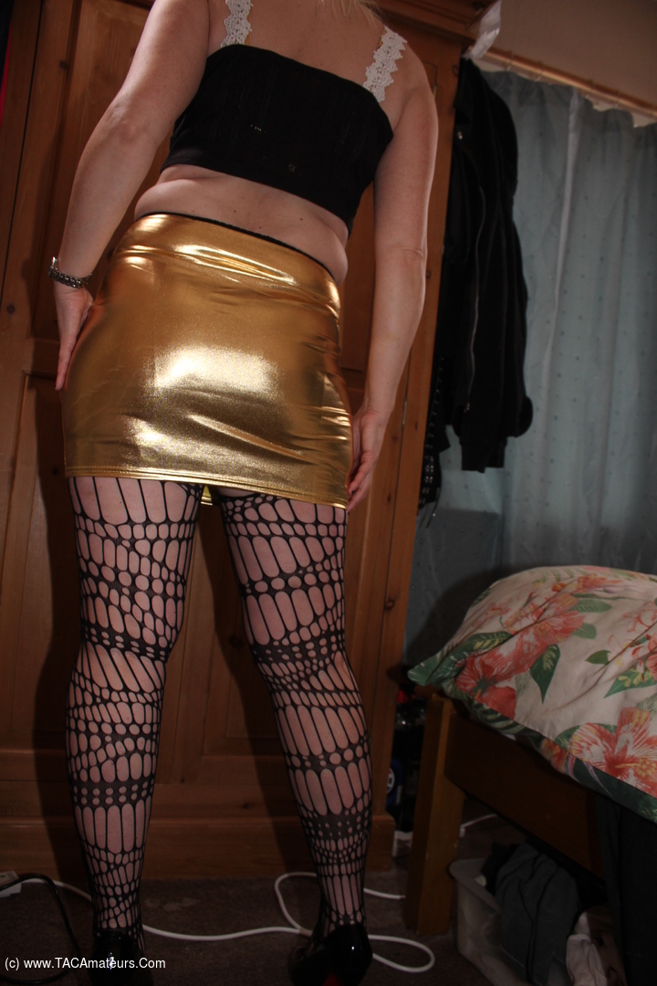 Tracey Lain - Gold Skirt Pt1