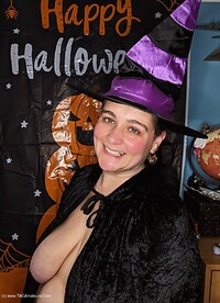 Zombie Bride featuring Cheeky Dee