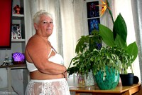 Princess Peachy featuring Phillipas Ladies Free Pic 1