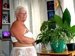 Phillipas Ladies - Princess Peachy Gallery