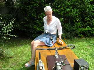 Tiffany Pearl - The Fucking Machine Gallery