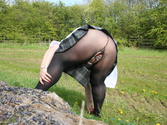 Lexie Cummings - Flashing In The Field Gallery