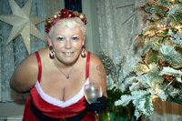 Princess Peachy's Xmas Strip featuring Princess Peachy Free Pic 1