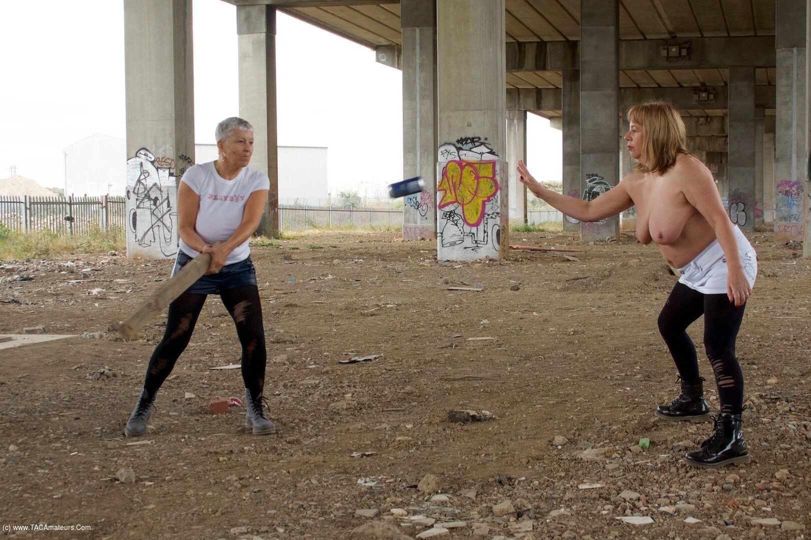 SpeedyBee - Grunge Girls