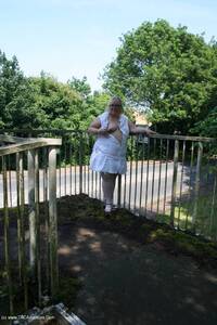 Flashing On The Bridge featuring Lexie Cummings