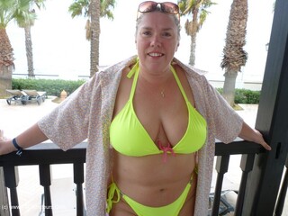 Barby - Bright yellow Bikini Fun Gallery